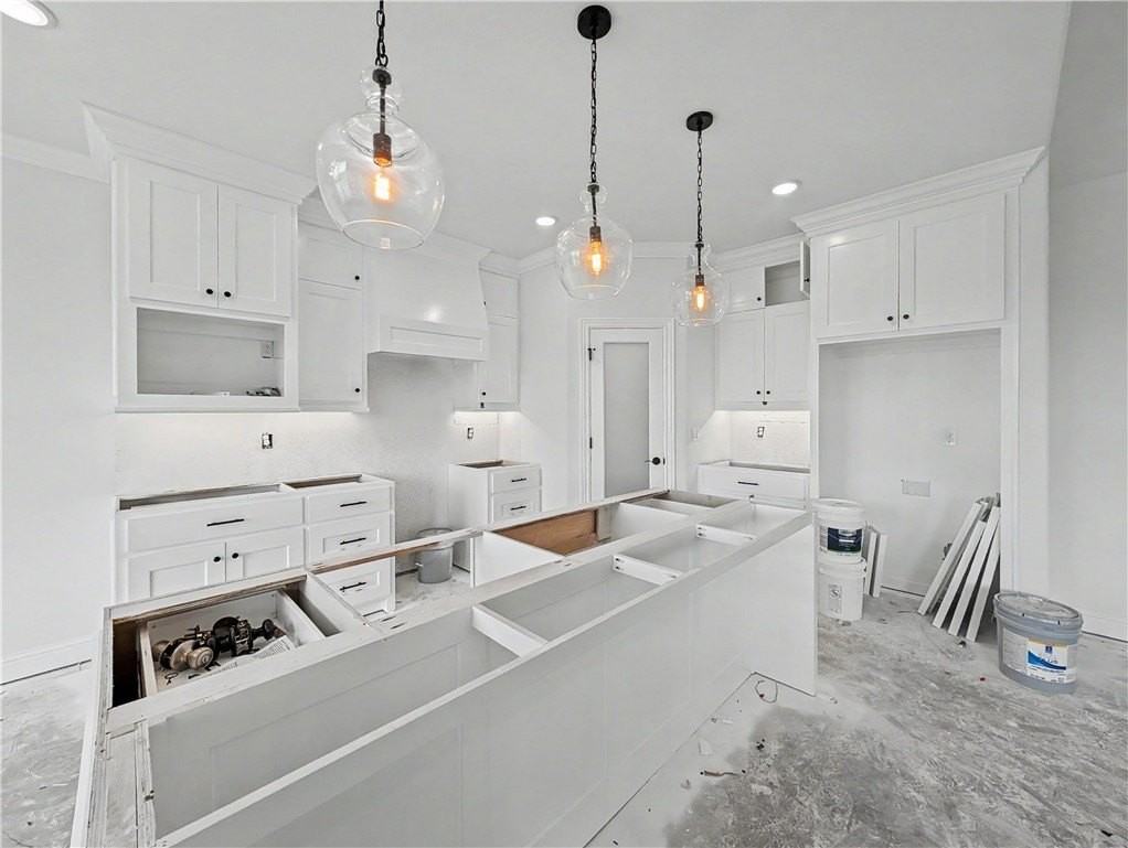 7767 Scenic Valley Ave - Photo 6 of 23
