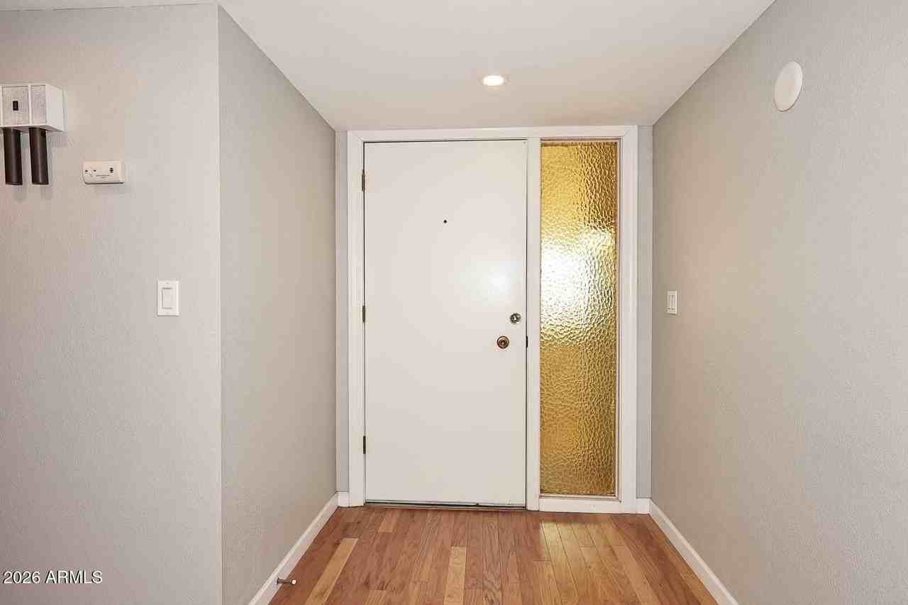 10402 W Wininger Cir - Photo 5 of 50