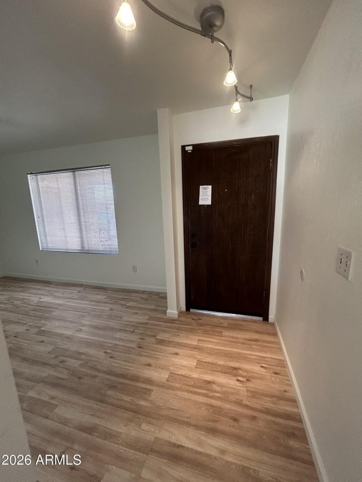 2608 N Jay St - Photo 4 of 35