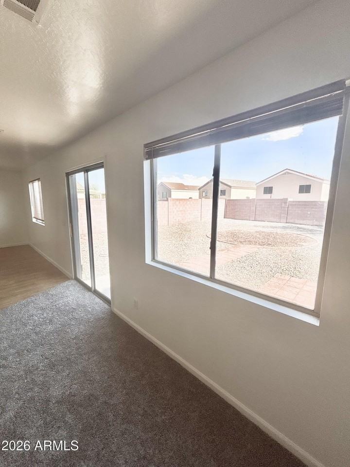 23363 W Pima St - Photo 4 of 24