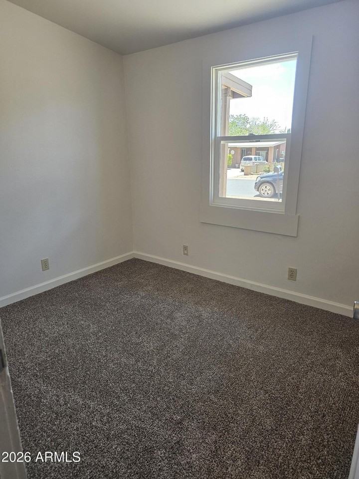 165 Sherbundy St - Photo 3 of 12