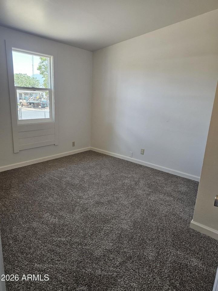 165 Sherbundy St - Photo 4 of 12
