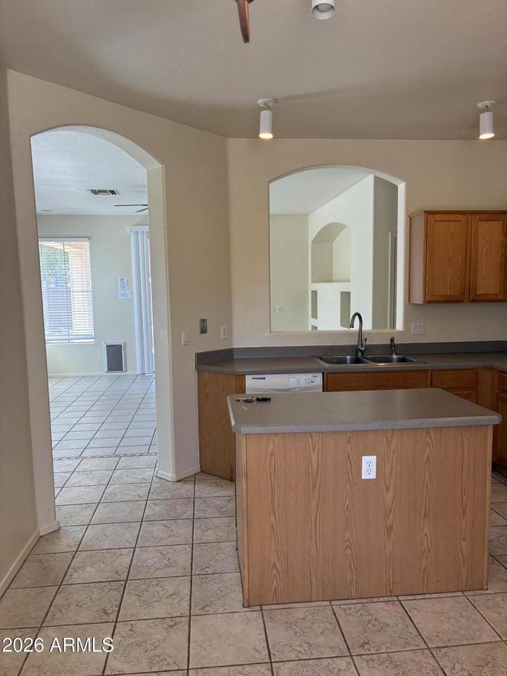 3317 E Park Ave - Photo 7 of 20
