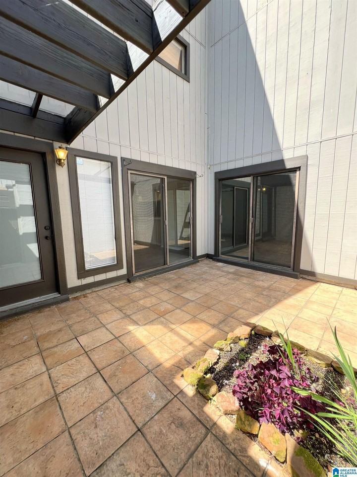 3350 Altamont Rd #C9 - Photo 2 of 13