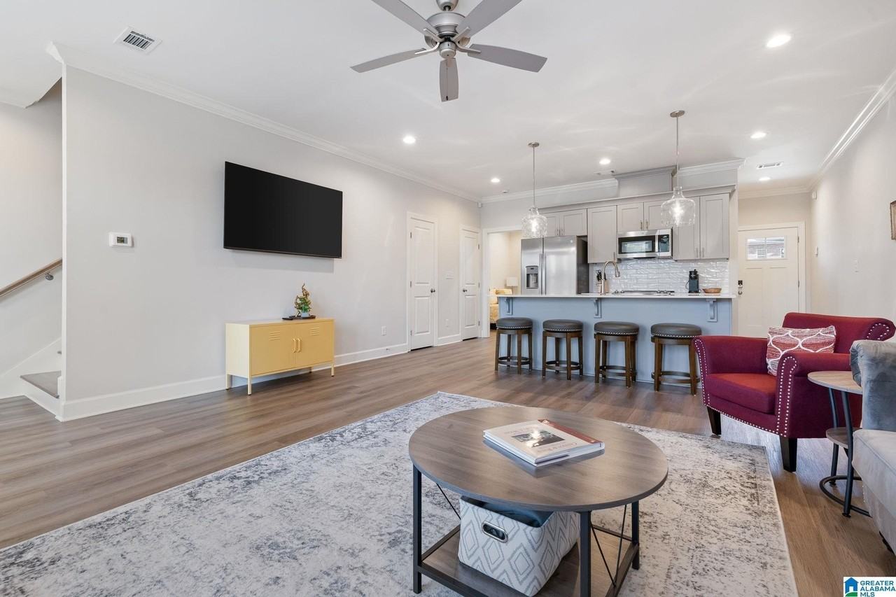 865 21st Ave - Photo 5 of 35