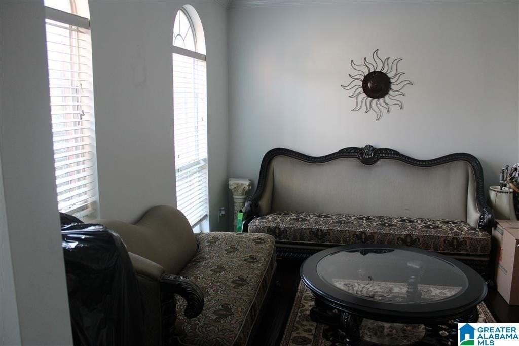 5501 Colony Ln - Photo 5 of 19