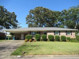 featured image of 33 Meadowbrook Ln