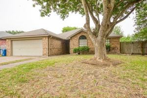 featured image of 2322 Willow Dr
