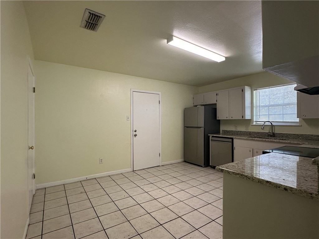 314 Easy St #B - Photo 4 of 9