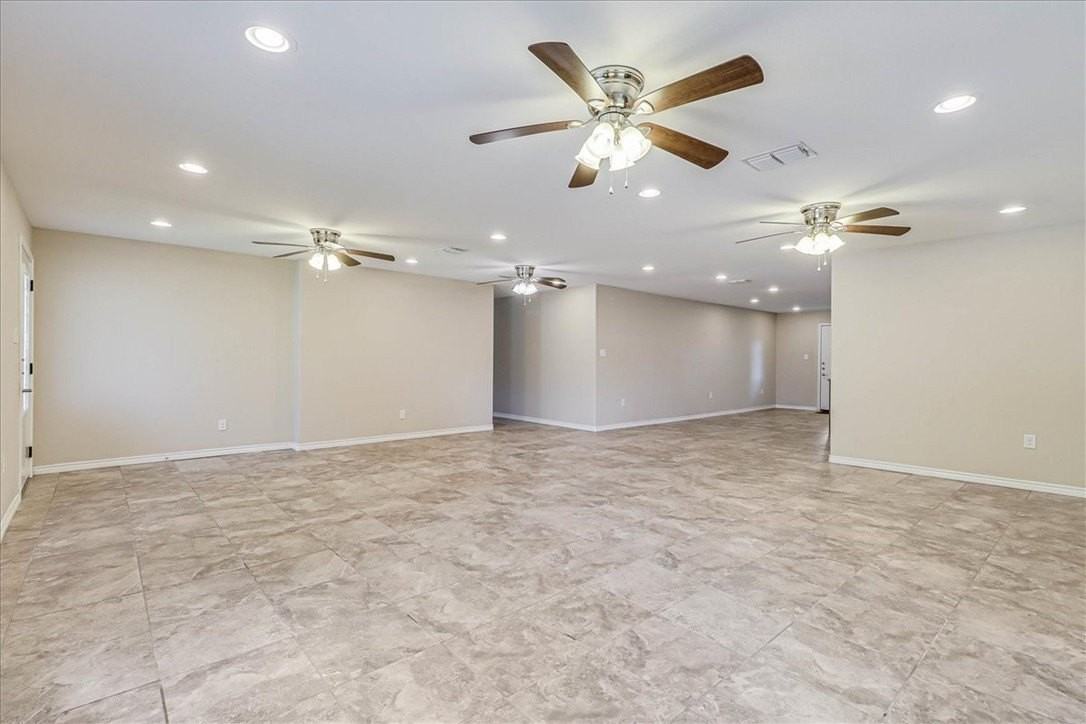 2111 E Lott Ave - Photo 3 of 40