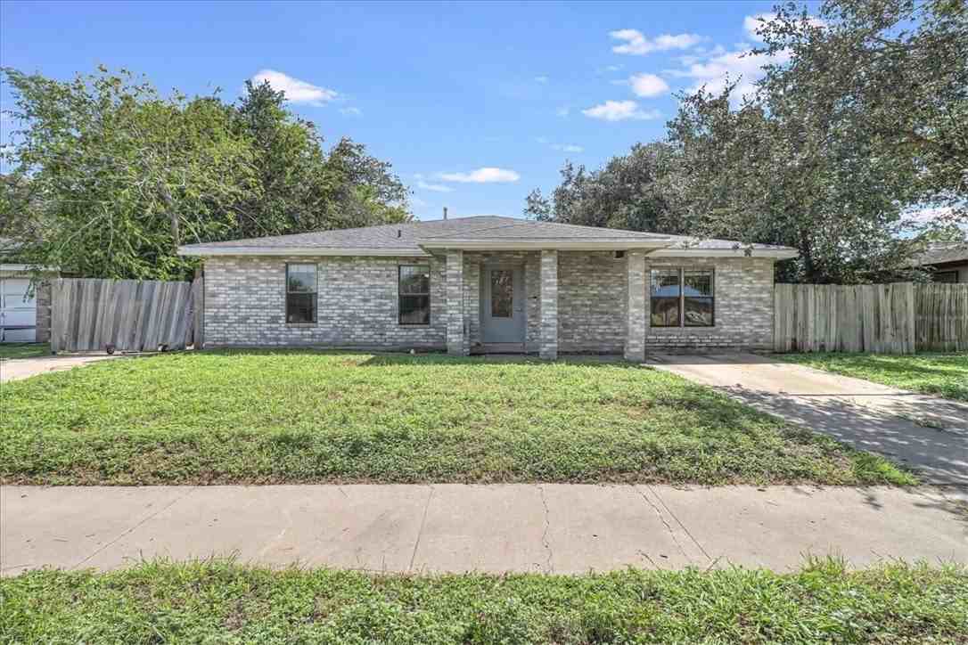 2111 E Lott Ave - Photo 6 of 40
