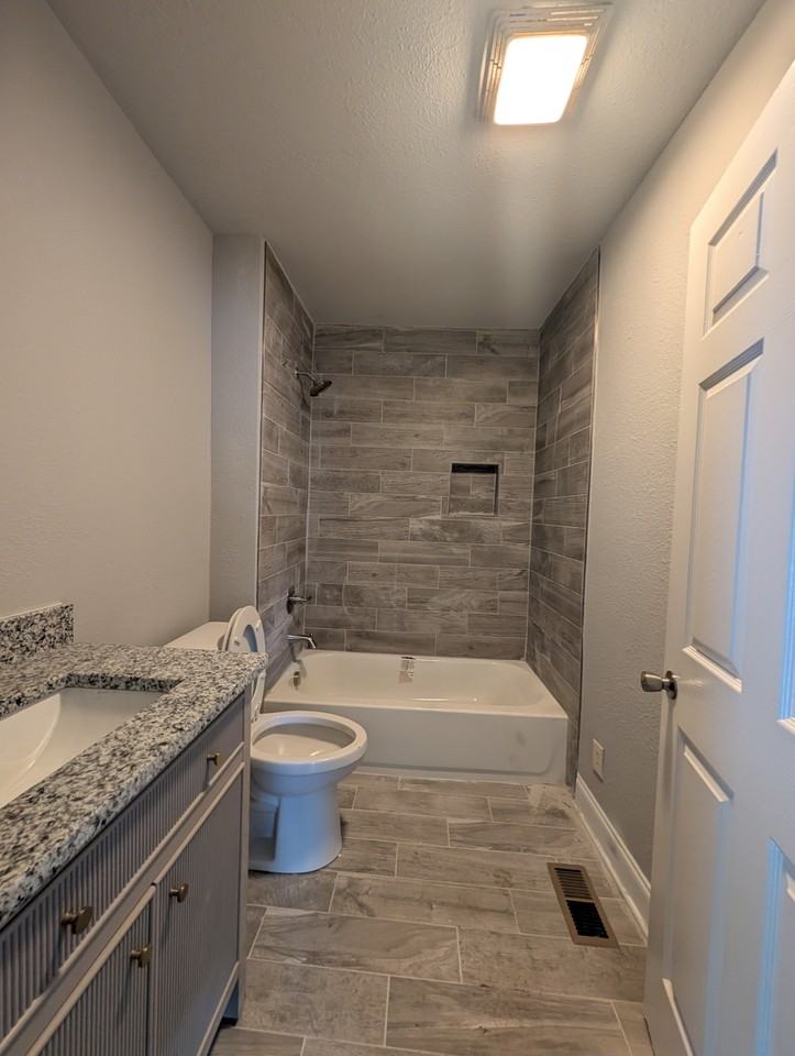 328 West 10thStreet #328 - Photo 4 of 5