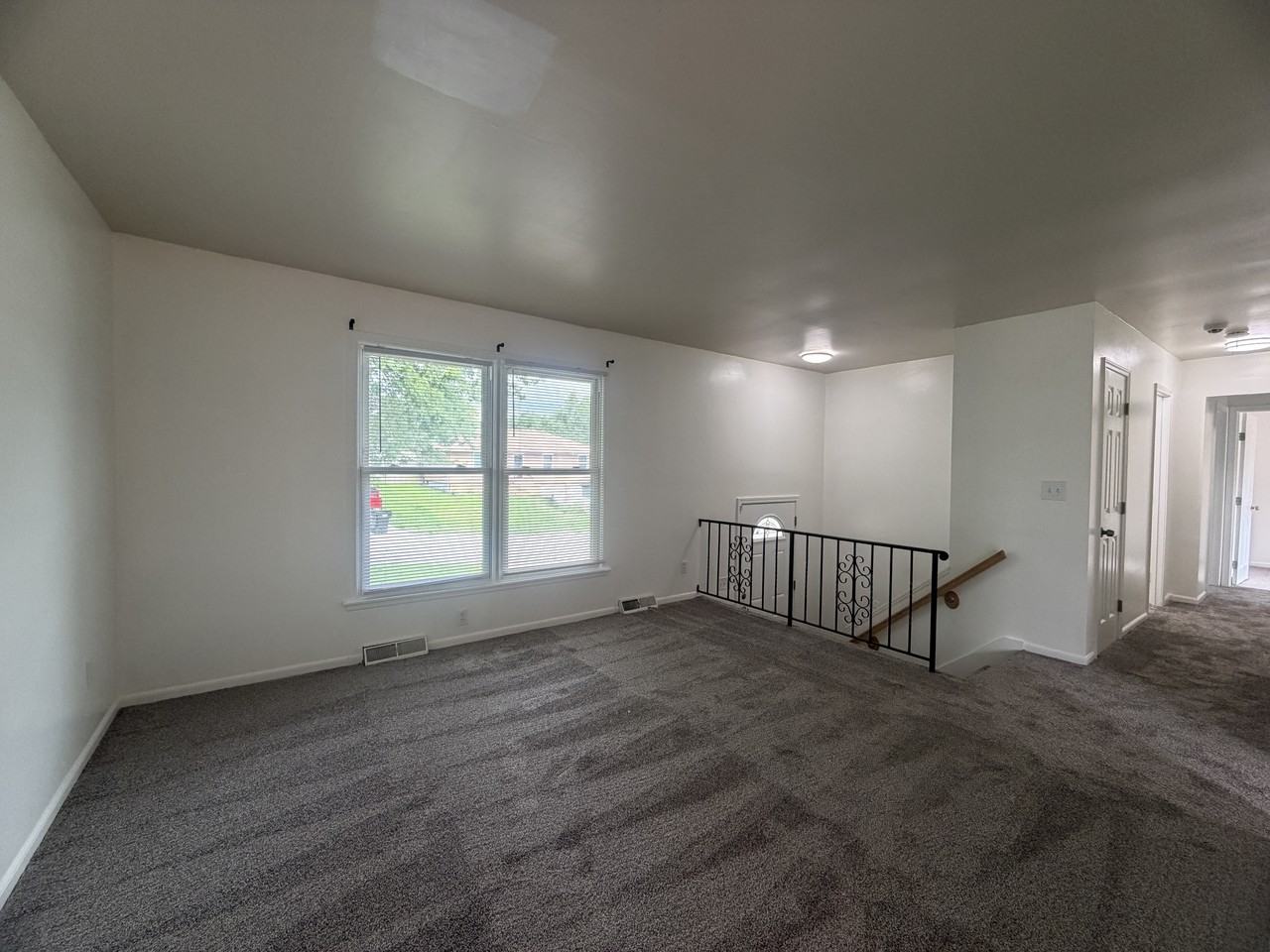 1208 S Mayview Ave #1 - Photo 3 of 28
