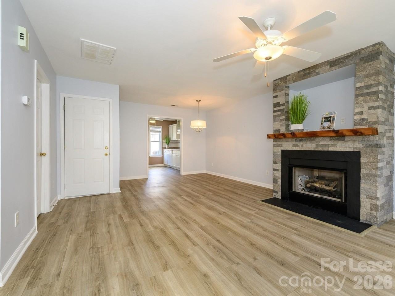 8327 Brickle Ln - Photo 5 of 20