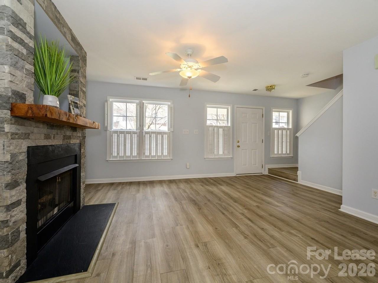 8327 Brickle Ln - Photo 6 of 20
