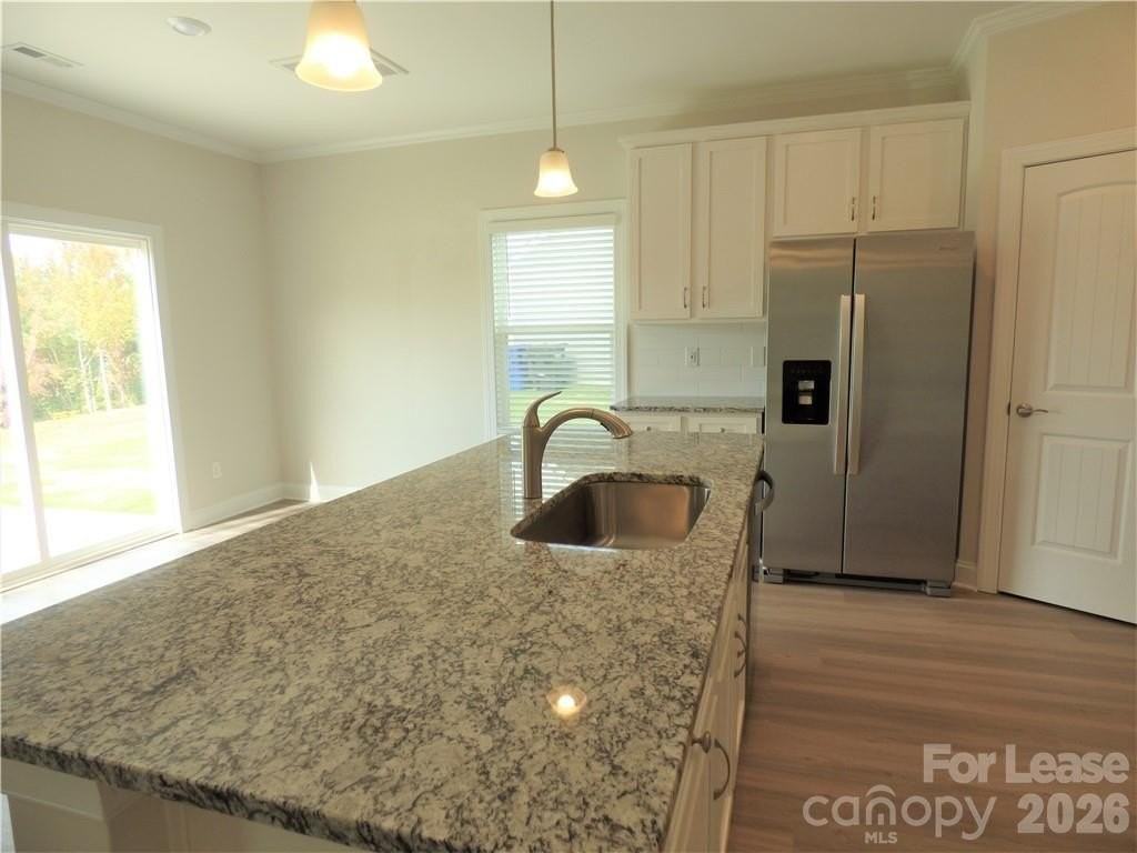 110 Tavern Trl - Photo 3 of 35