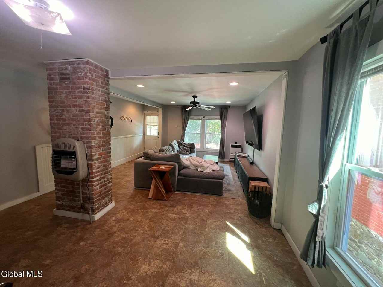 67 Lawrence St #1 - Photo 3 of 9