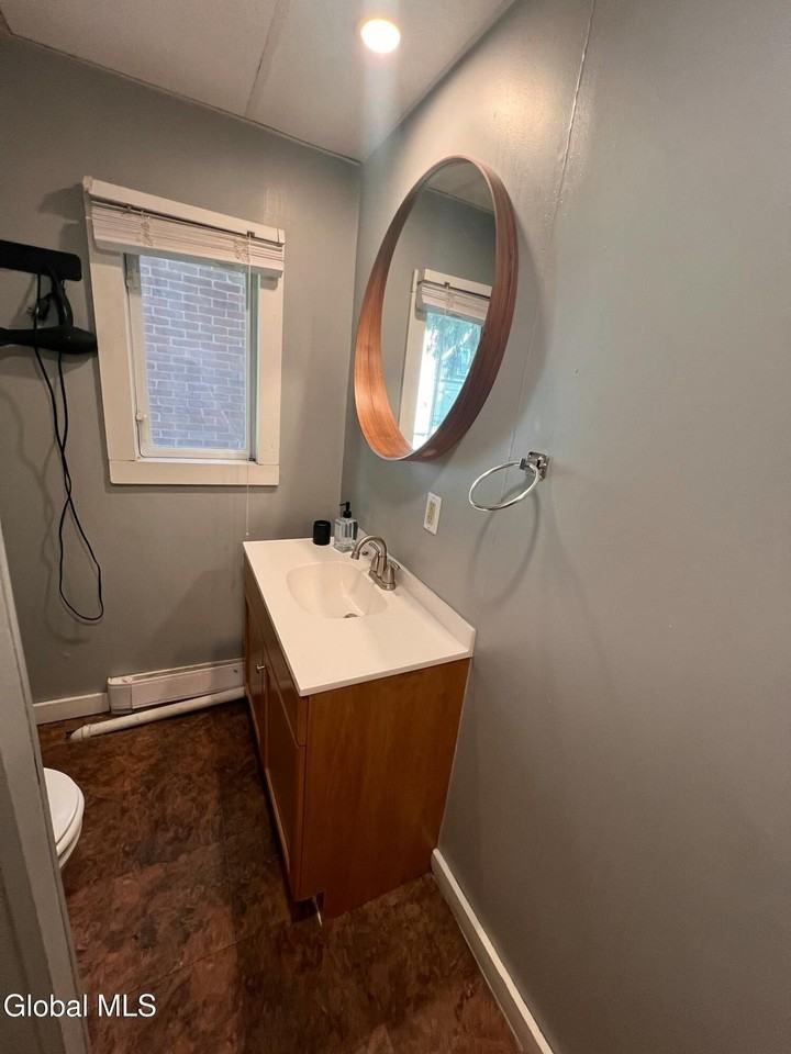 67 Lawrence St #1 - Photo 6 of 9