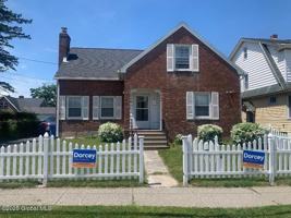 featured image of 104 Thornton St #2
