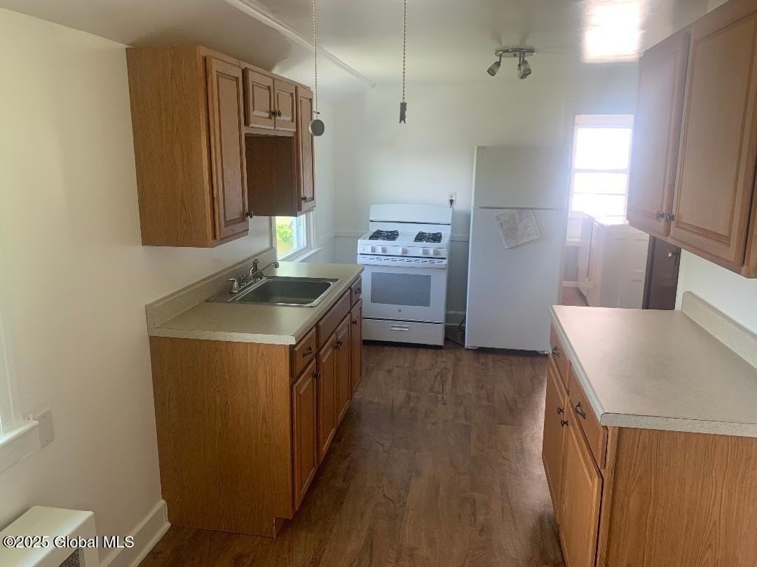 104 Thornton St #2 - Photo 5 of 11