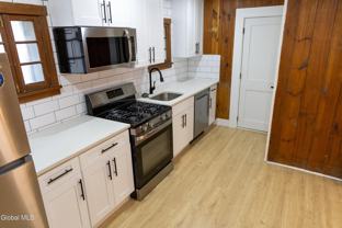11 Jefferson St #1A - Photo 1 of 1