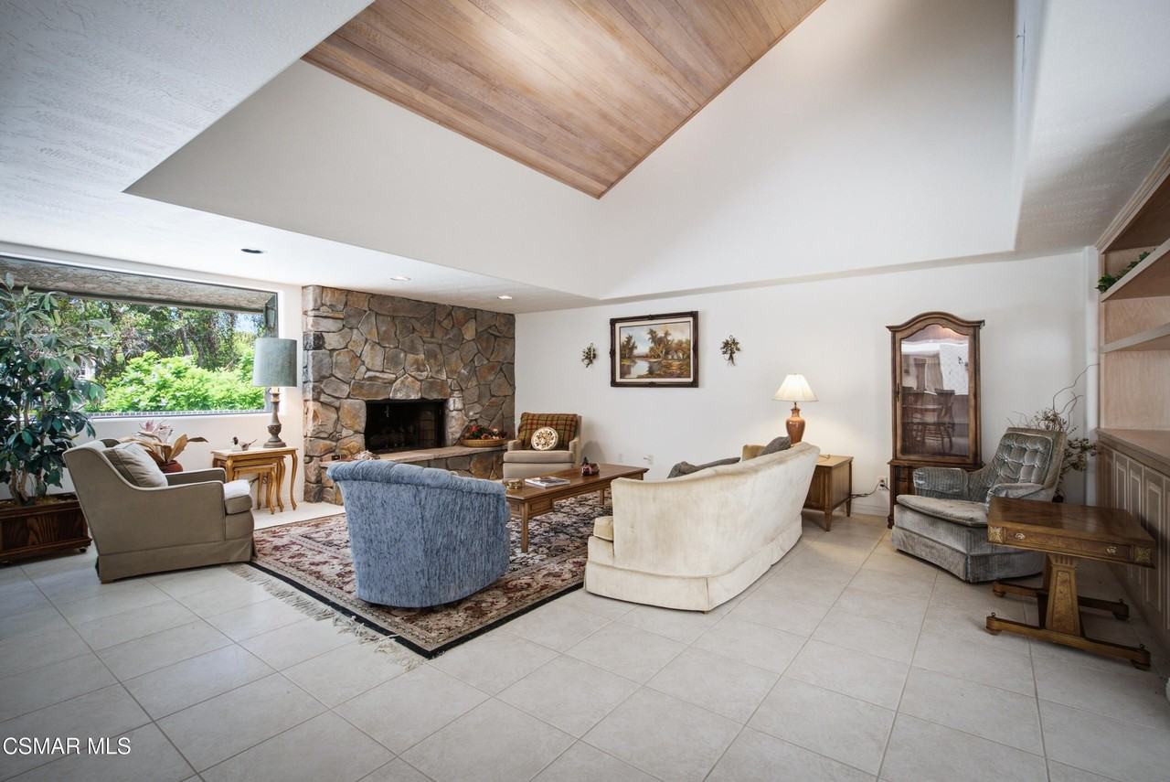 31 Alviso Dr - Photo 4 of 33