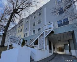 featured image of 37 Greenwich Ave #2-1