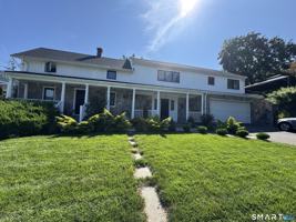 featured image of 561 River Rd