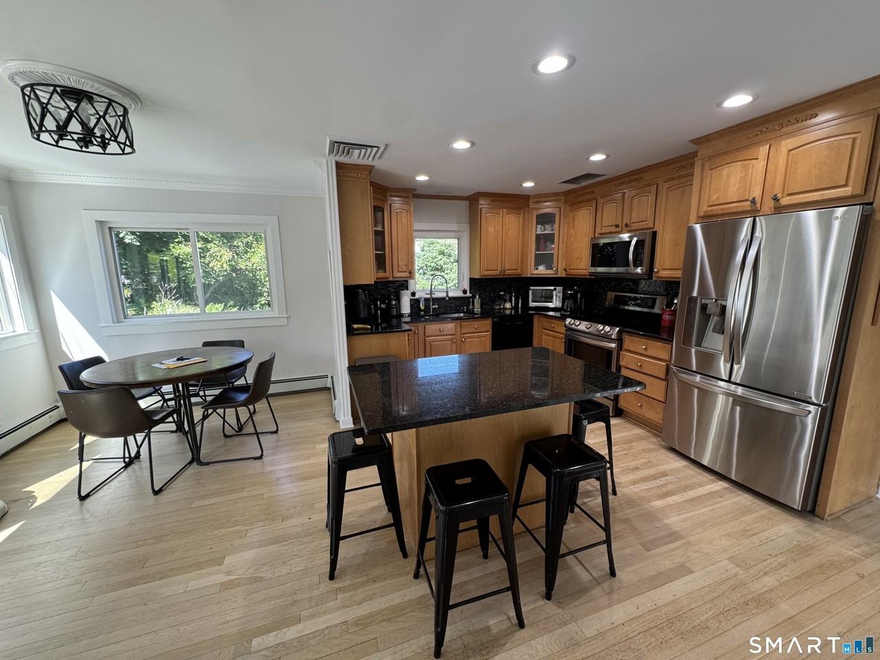 561 River Rd - Photo 3 of 6