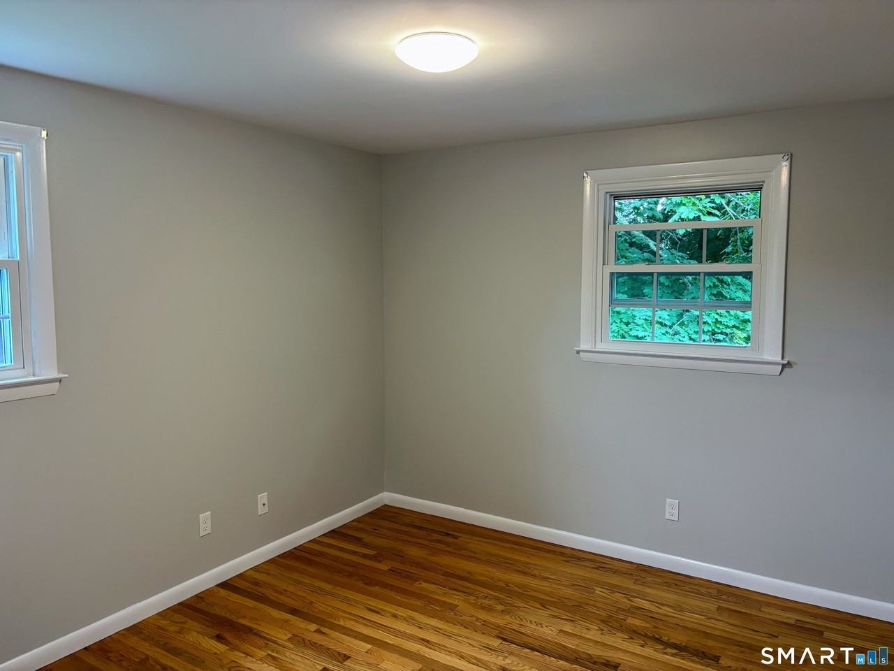 8 Canterbury Ln #2 - Photo 5 of 12
