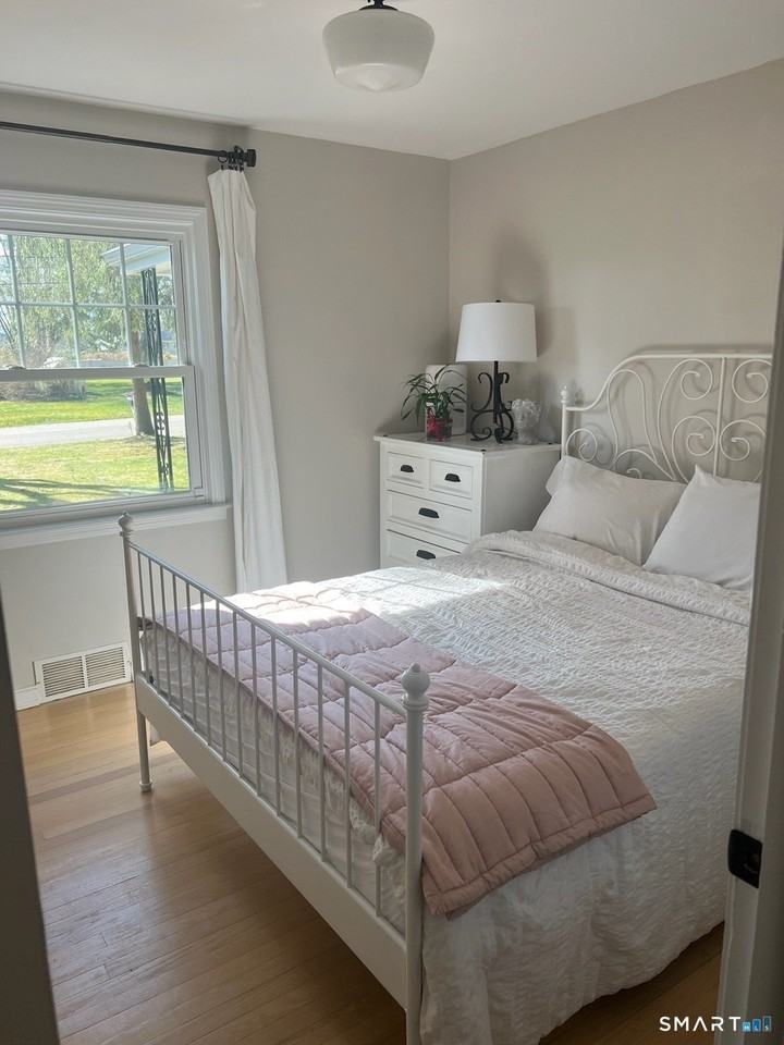 186 Schiller Rd - Photo 2 of 5