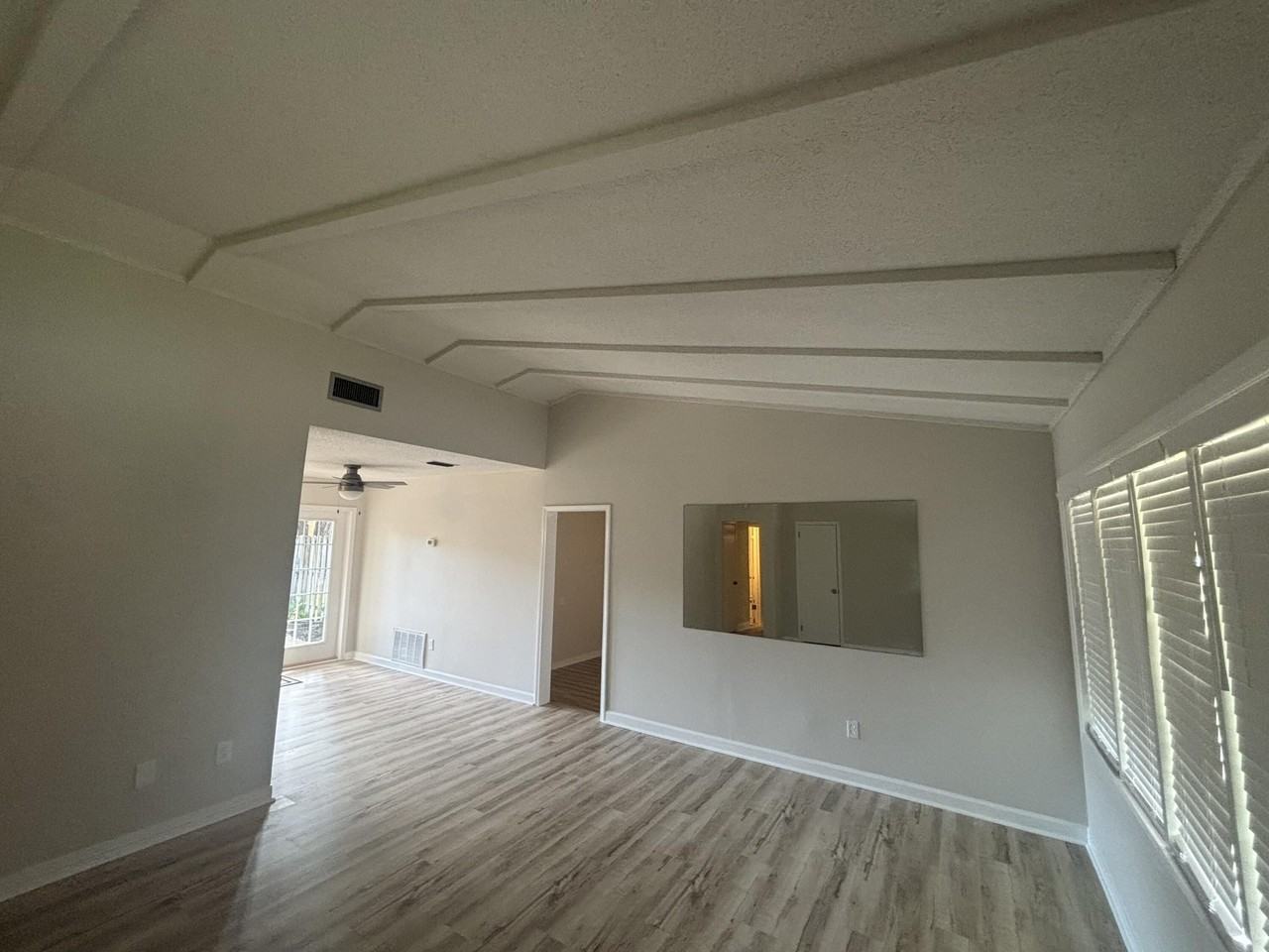 143 Edward Cir - Photo 2 of 18