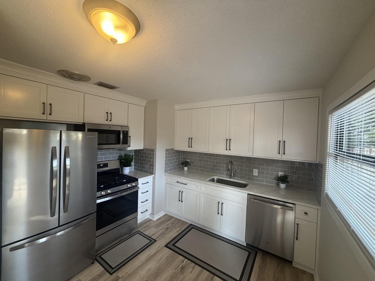 143 Edward Cir - Photo 5 of 18