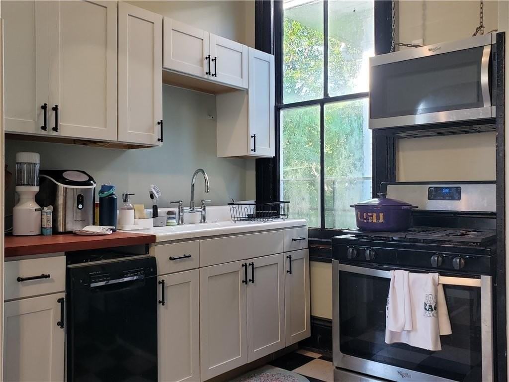 8124 Hickory St - Photo 6 of 22