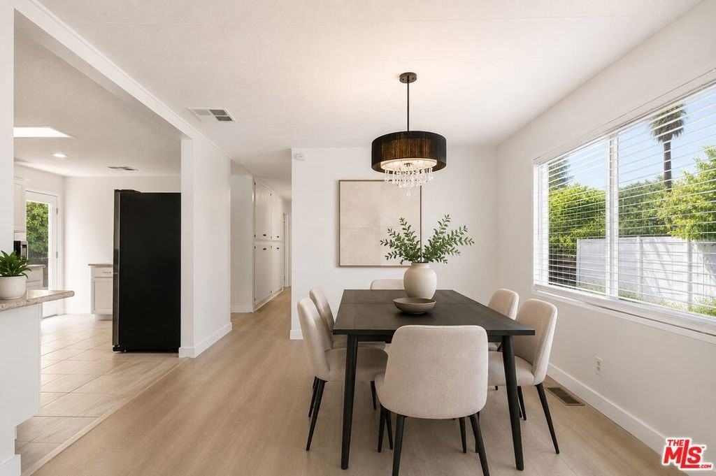 6035 Fallbrook Ave - Photo 2 of 12