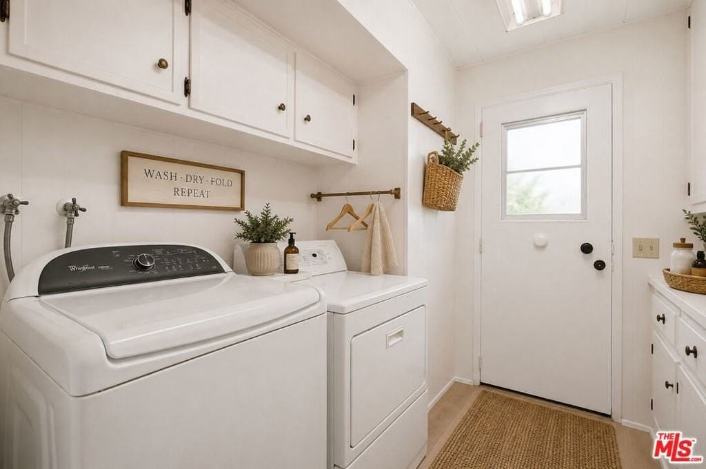 6035 Fallbrook Ave - Photo 7 of 12