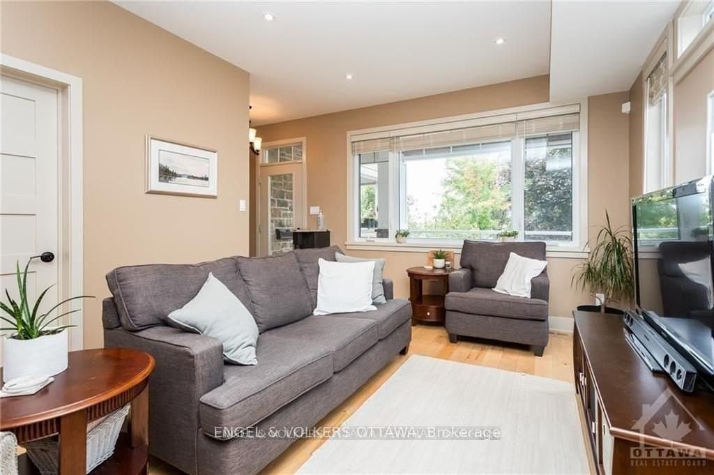 267 Kirchoffer Ave - Photo 5 of 49