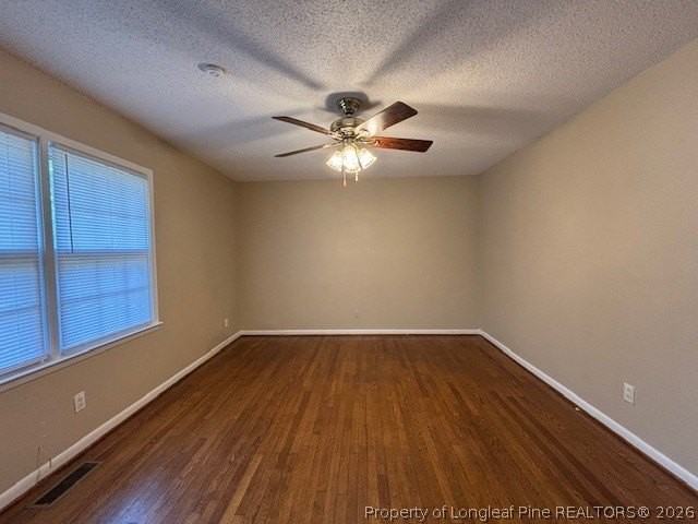 6204 Milford Rd - Photo 6 of 38