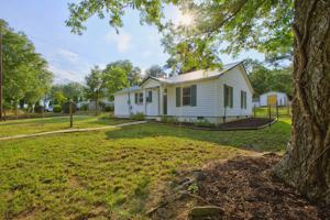 featured image of 611 Holston Creek Church Rd #1