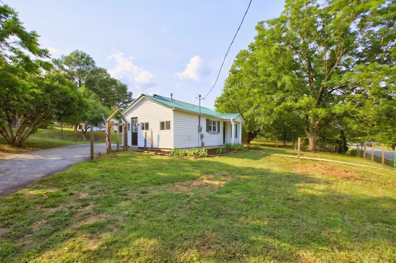 611 Holston Creek Church Rd #1 - Photo 2 of 30