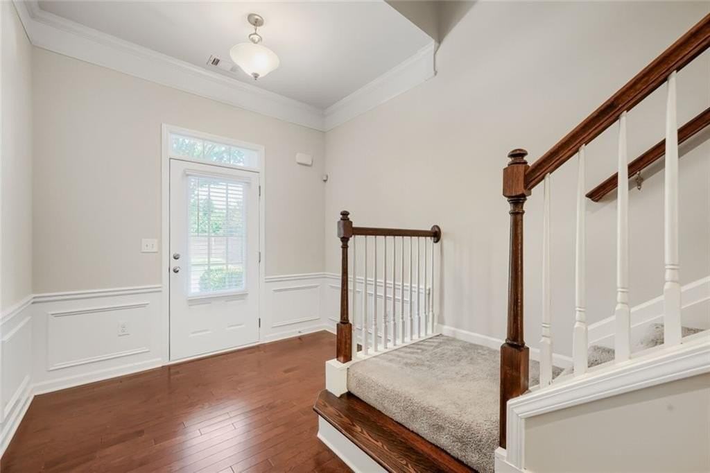 2444 Norwood Dr Se - Photo 6 of 29