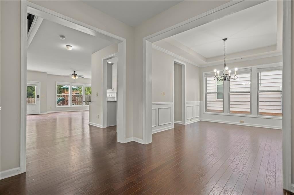 4940 Breezewood Cir - Photo 4 of 38