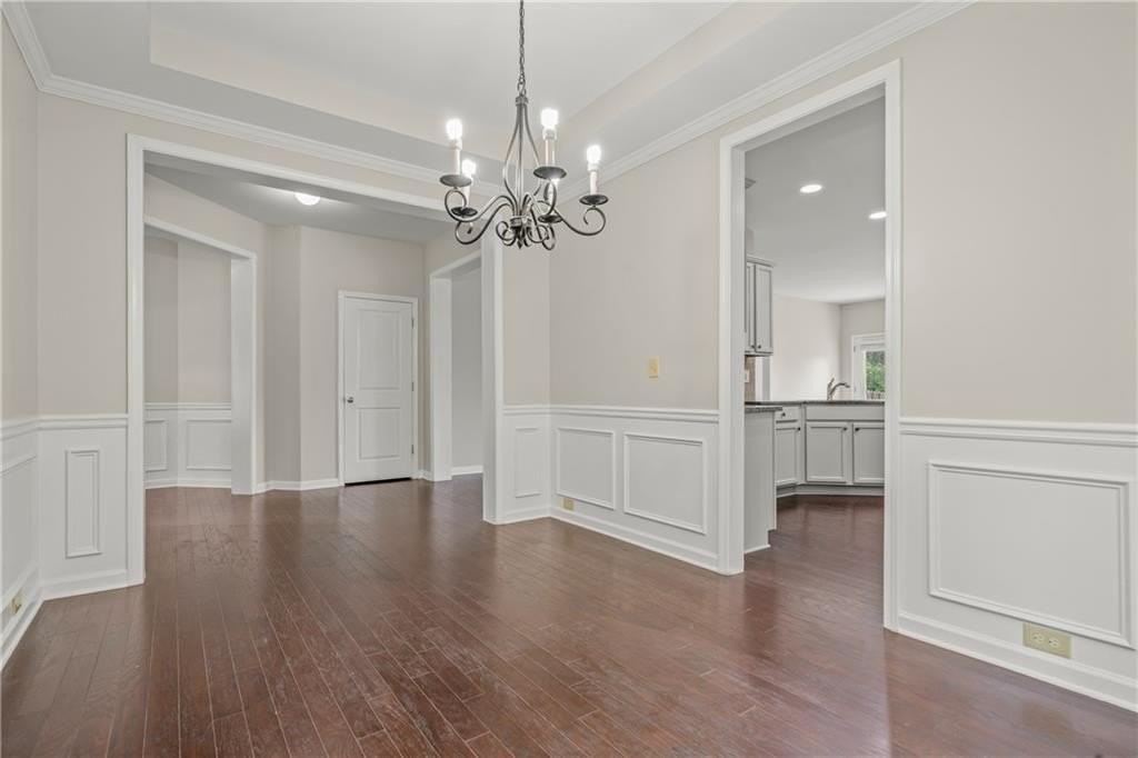 4940 Breezewood Cir - Photo 7 of 38