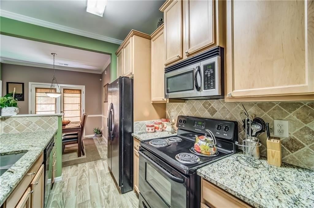 224 W Marietta St - Photo 3 of 22