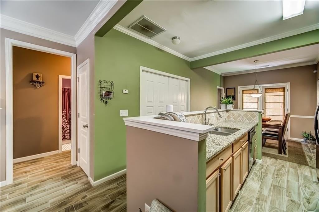 224 W Marietta St - Photo 4 of 22