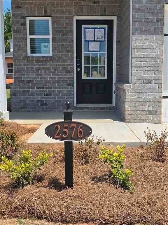 2576 Double Oak Trl - Photo 2 of 46