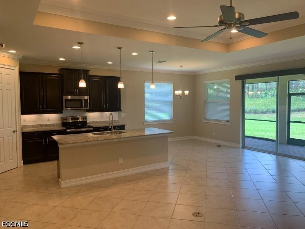 13390 Seaside Harbour Dr - Photo 5 of 37