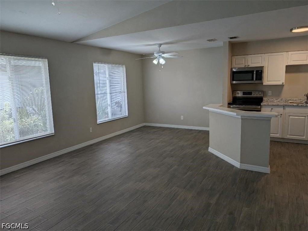 218 Hancock Bridge Pkwy #6 - Photo 3 of 10