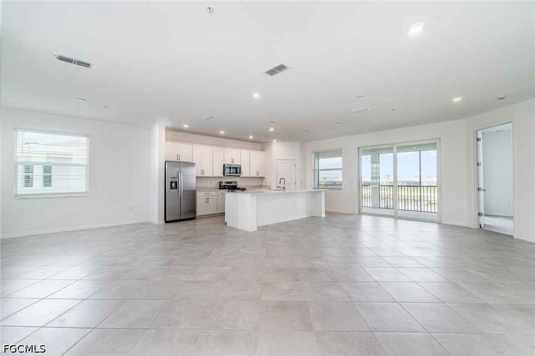 15194 Bluffton Ln #1421 - Photo 4 of 50