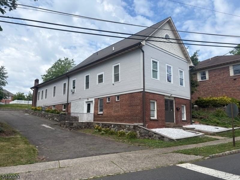192 Central Ave - Photo 2 of 11